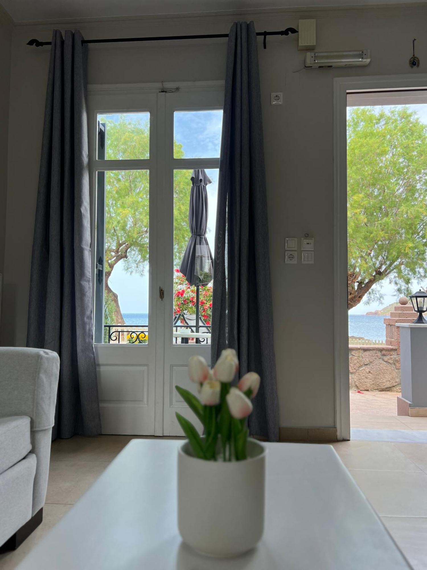 Coastline Villa Petra  Eksteriør billede